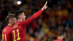西班牙队在友谊赛中战胜对手，积极备战2022世界杯决赛