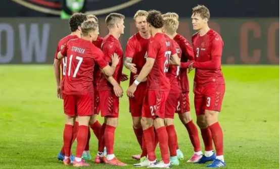 丹麦足球队,丹麦世界杯,扬·达尔·托马森,皮特·舒梅切尔,保罗·尼尔森