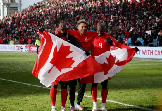 加拿大男子足球队,加拿大世界杯,阿方索-戴维斯,美国,加拿大