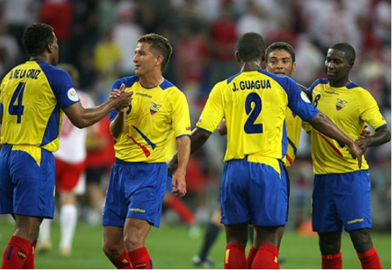 厄瓜多尔男子足球队,厄瓜多尔世界杯,阿吉纳,罗宾逊,瓦伦西亚