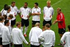德国足球队精彩出线,世界杯上占据一席之地