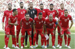 突尼斯足球队在首轮比赛中，成功晋级2022卡塔尔世界杯决赛
