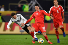 塞尔维亚队世界杯预选赛对阵巴西，桑巴军团锁定胜局