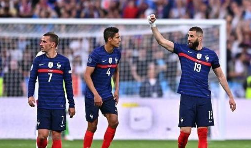 法国足球队赛事上再创奇迹，世界杯中积累众多经验