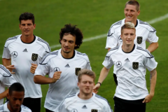 德国足球队阵容豪华，世界杯上再创昔日佳绩