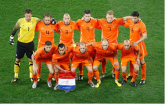 荷兰足球队拥有辉煌历史，世界杯中值得永远铭记