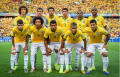 巴西世界杯首发大名单预测夺冠在世界杯赛场上主动出击