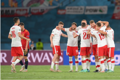 世界杯抽签:世界杯主场击败巴列卡诺波兰足球协会