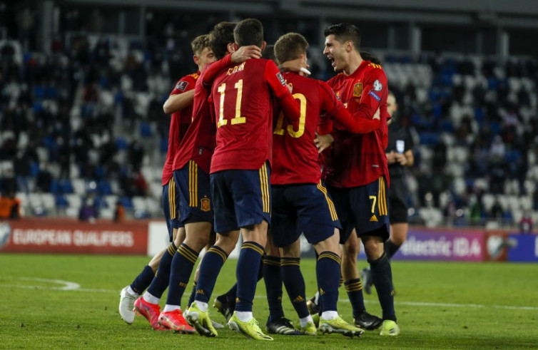 西班牙国家男子足球队在线直播免费观看,沙奇里,利物浦,世界杯