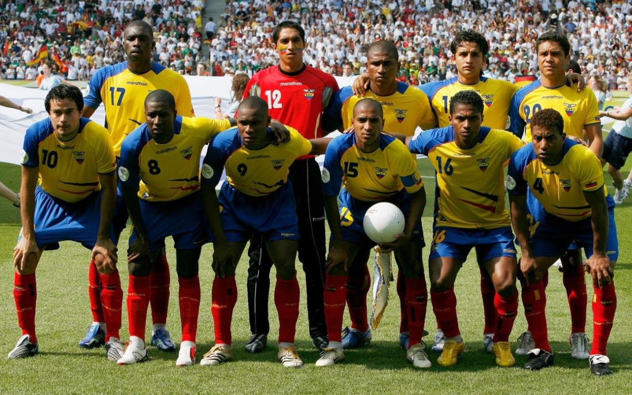 厄瓜多尔国家队足球直播,德里赫特,阿贾克斯,巴萨,曼联,世界杯