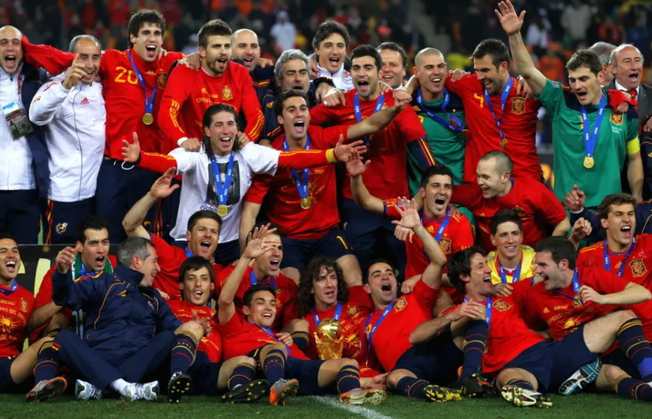 西班牙队最新大名单由巴萨老将布斯克茨领衔参加2022世界杯
