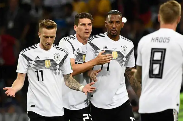 德国男子足球国家队,连续两届世界杯小组赛被淘汰