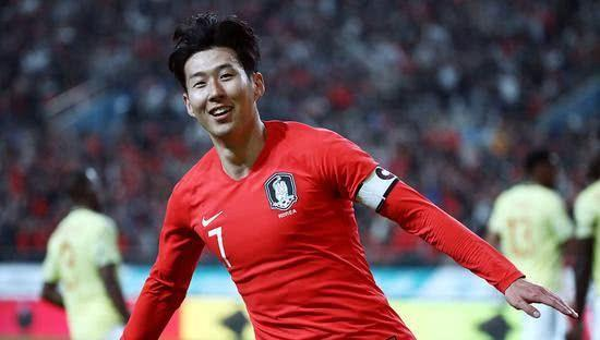 韩国国家队世界杯赛后被总统宴请表示非常满意他们的表现
