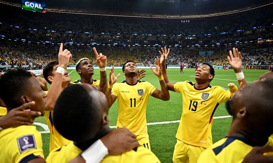厄瓜多尔队在卡塔尔世界杯揭幕战中以2∶0成绩战胜卡塔尔