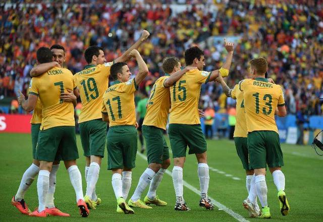 澳大利亚足球队,澳大利亚世界杯,突尼斯队,16强,刷新历史