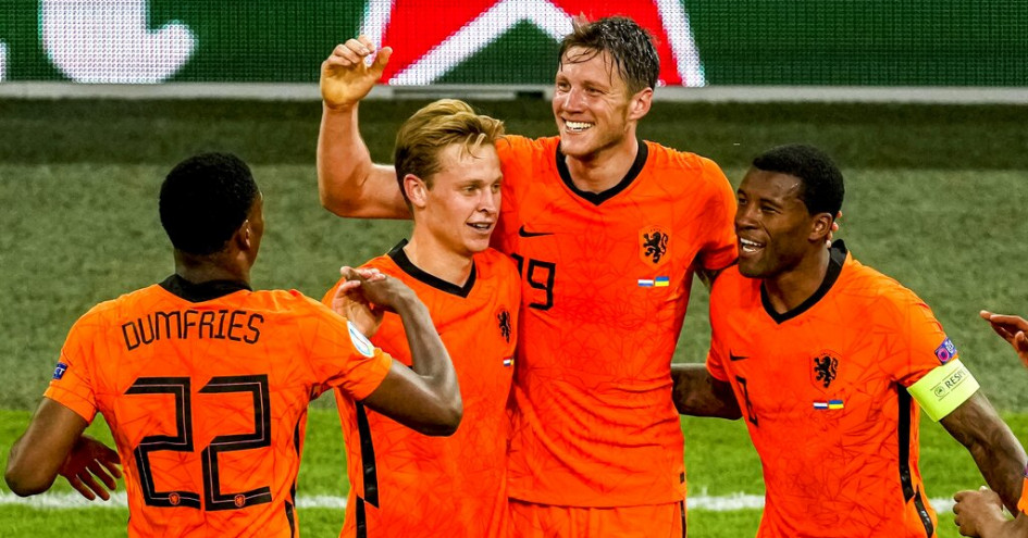 荷兰足球队能在本届世界杯取得不错成绩他是首位功臣