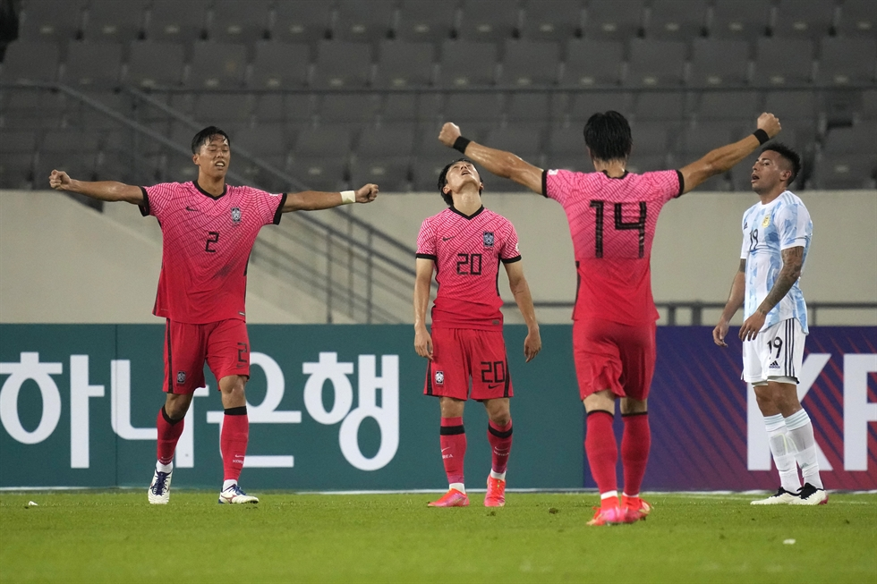 世界杯韩国直播，2-1逆转葡萄牙，晋级本届淘汰赛