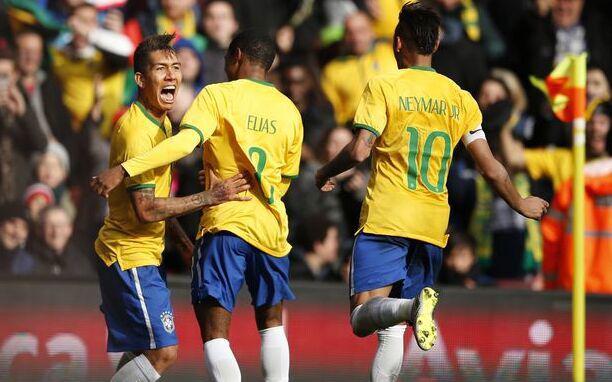 巴西国家队,巴西世界杯,小组赛,喀麦隆,晋级,马丁内利