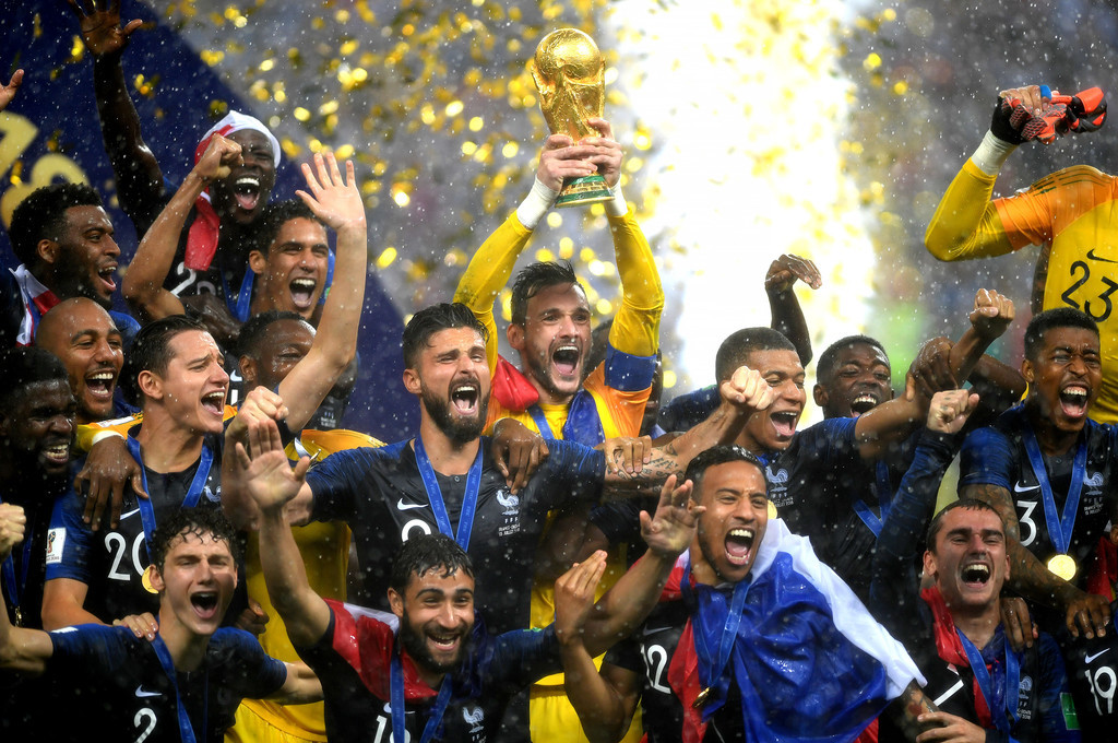 法国球队世界杯比赛之前爆出球员之间不和