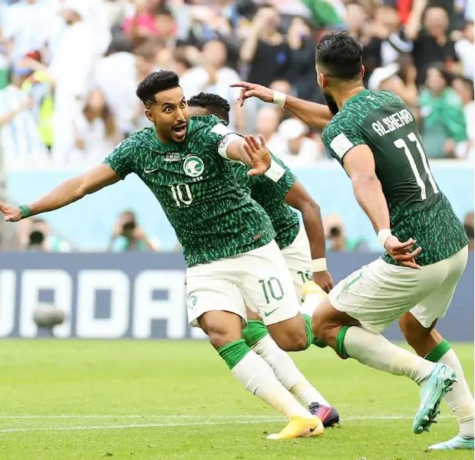 沙特世界杯足球直播，因罚失点球未能延续奇迹