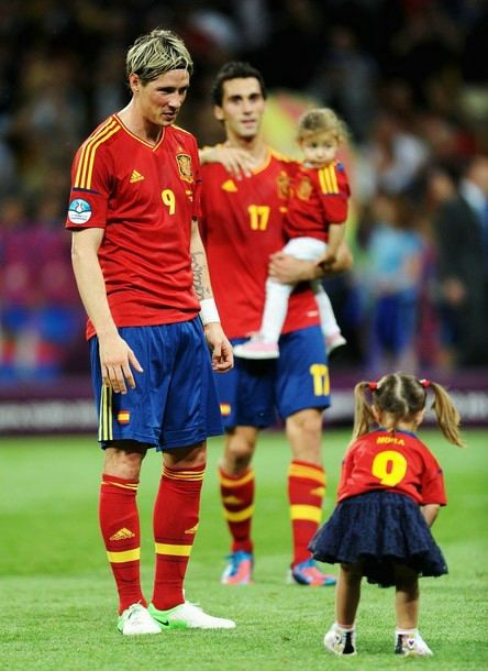 西班牙球队世界杯对阵摩洛哥赛后被球迷怒斥