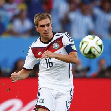 德国足球队本届世界杯提前出局球队急需做出调整