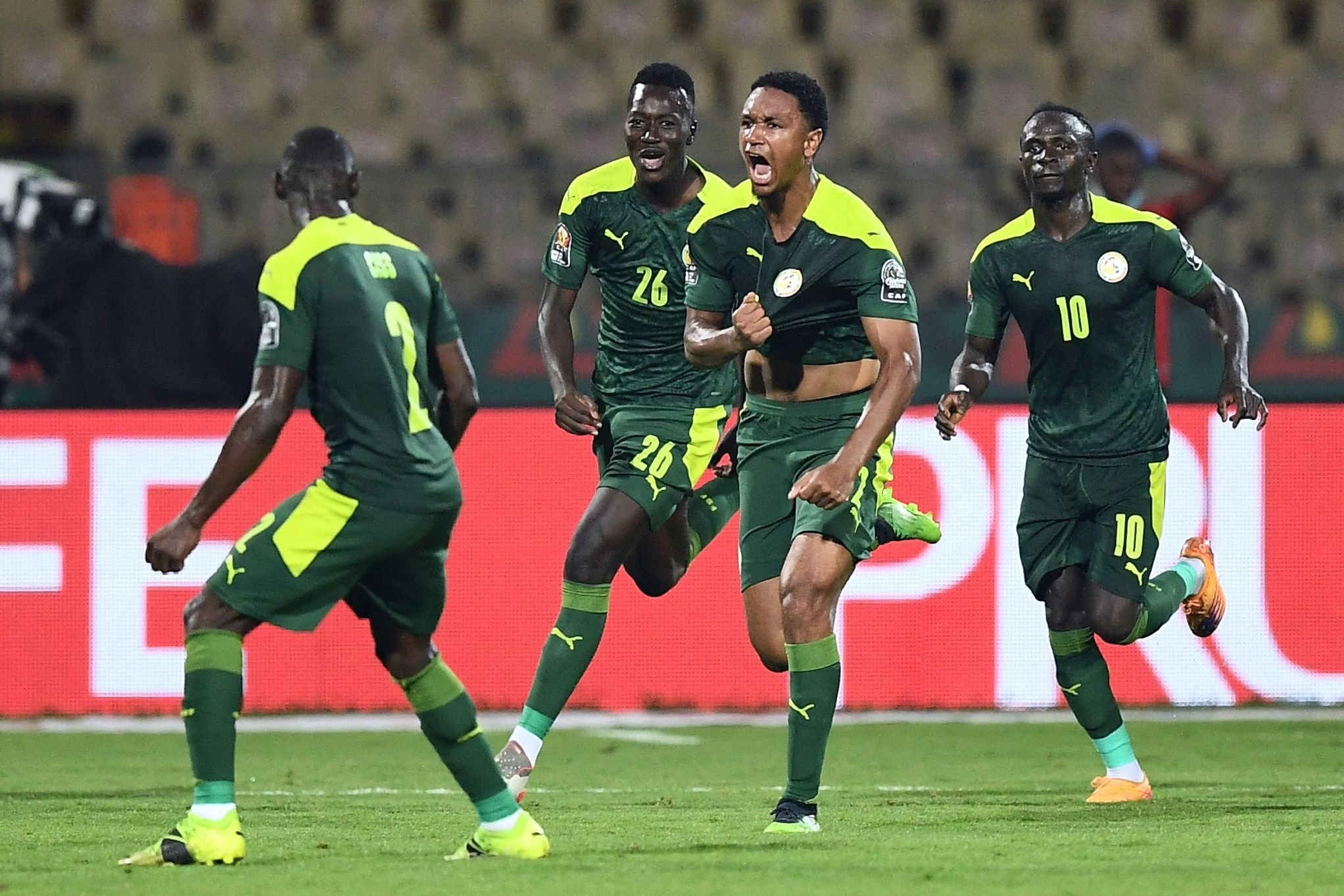 塞内加尔队2022世界杯，对战东道主，后者遭两连败