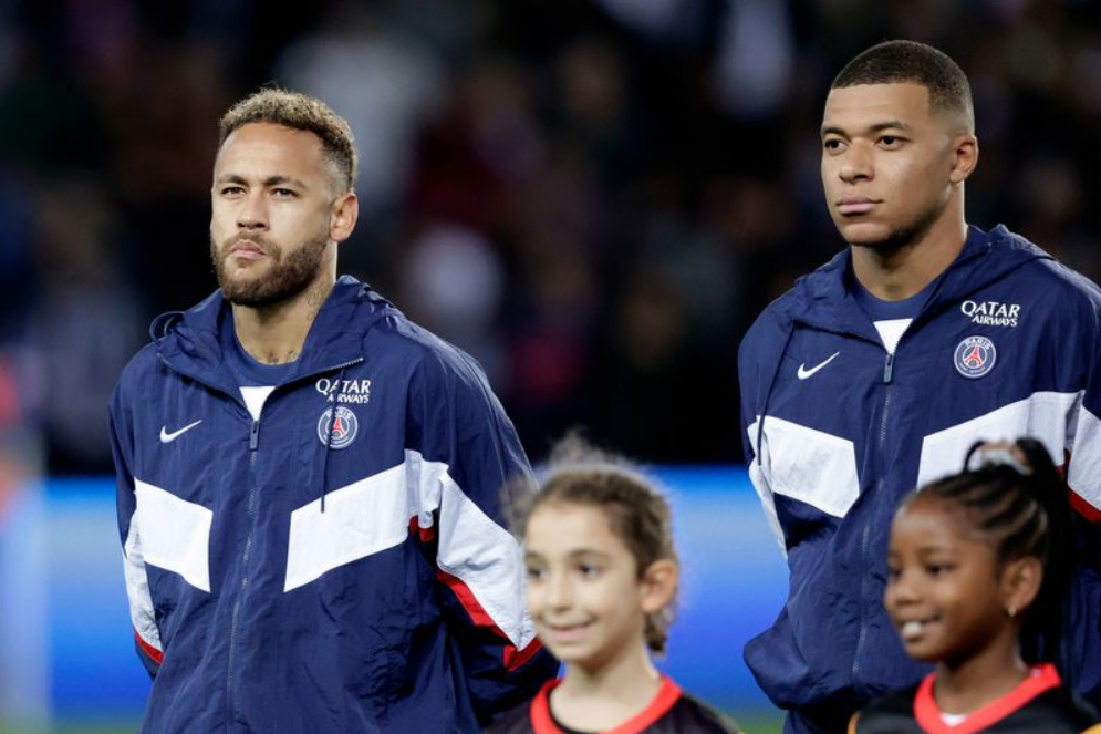 球迷发出“法国停止哭泣”活动，要求世界杯决赛重踢